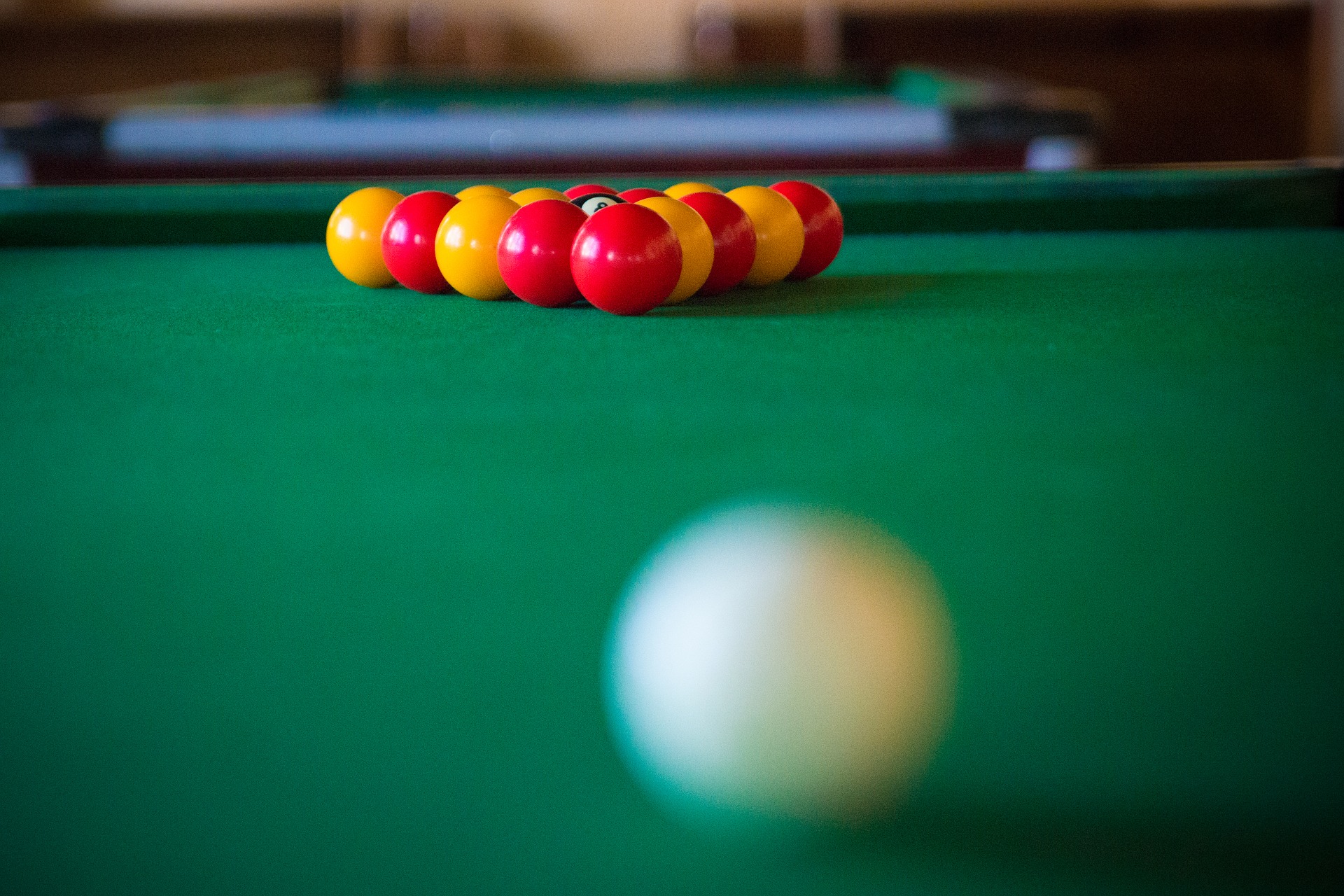 What type of game to choose for a pool table?
